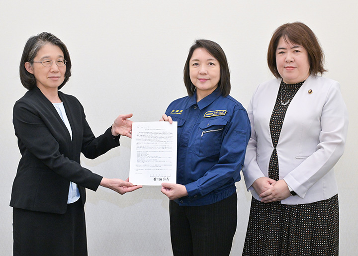 政治の女性活躍さらに イメージ